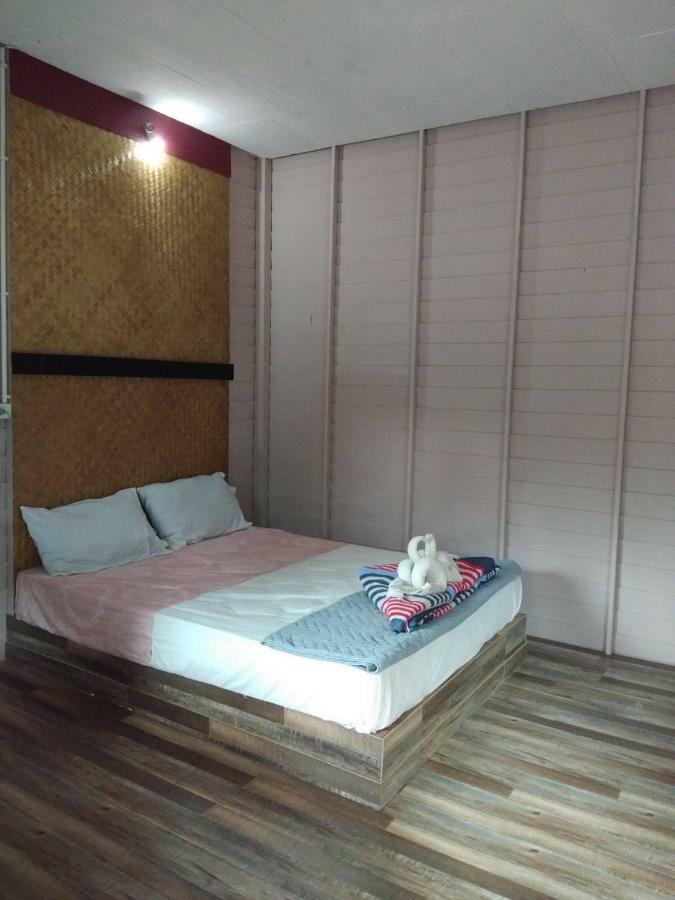 Phayam Hostel Ко Паям Екстериор снимка