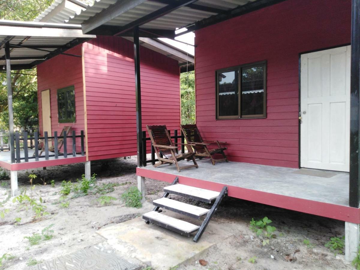 Phayam Hostel Ко Паям Екстериор снимка