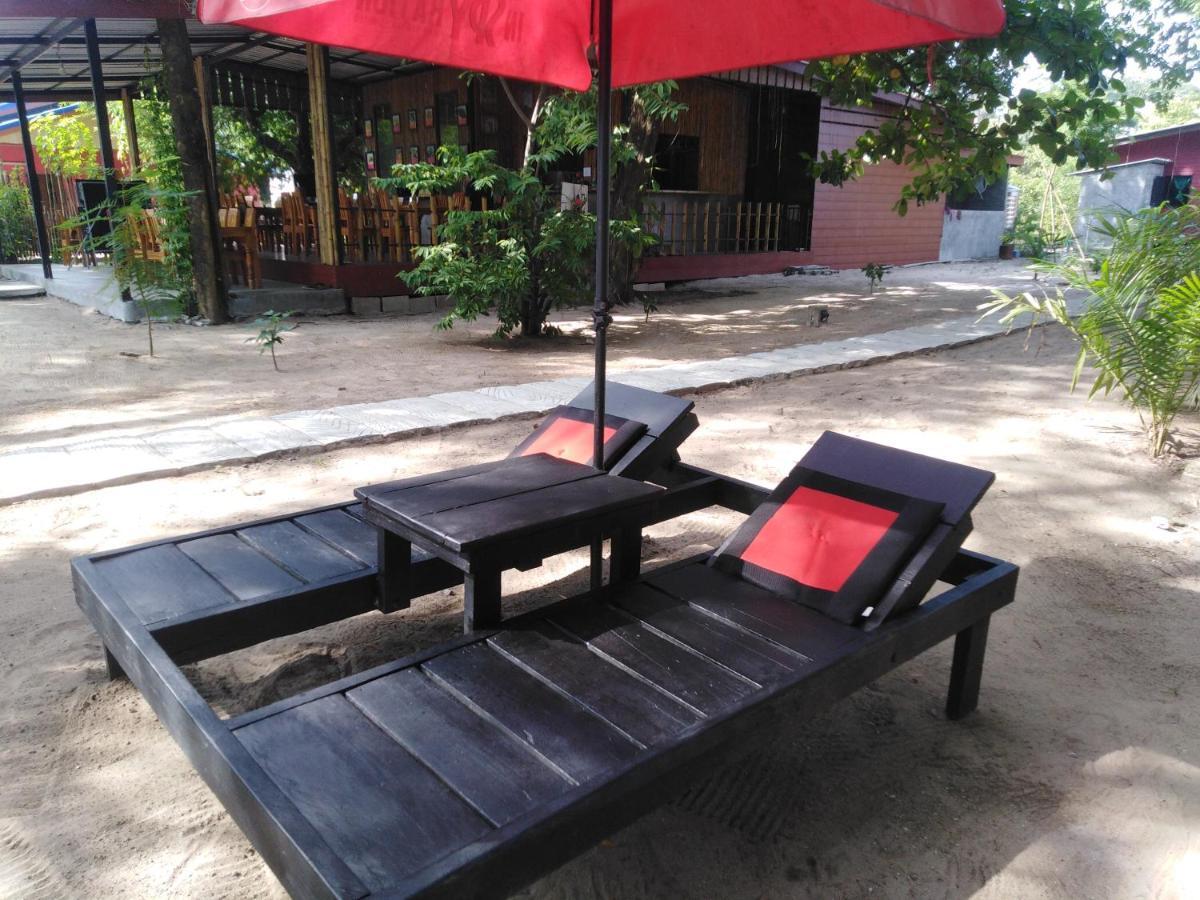 Phayam Hostel Ко Паям Екстериор снимка